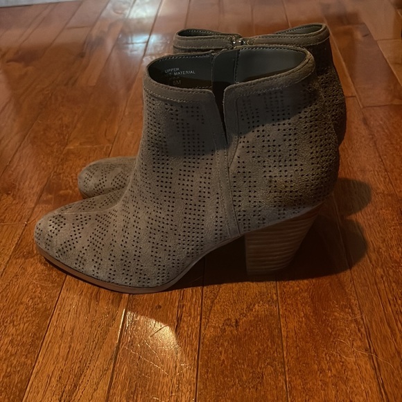 Size8 Womens. Great shape. Worn twice. Gray bootie suede type material. - Picture 2 of 6